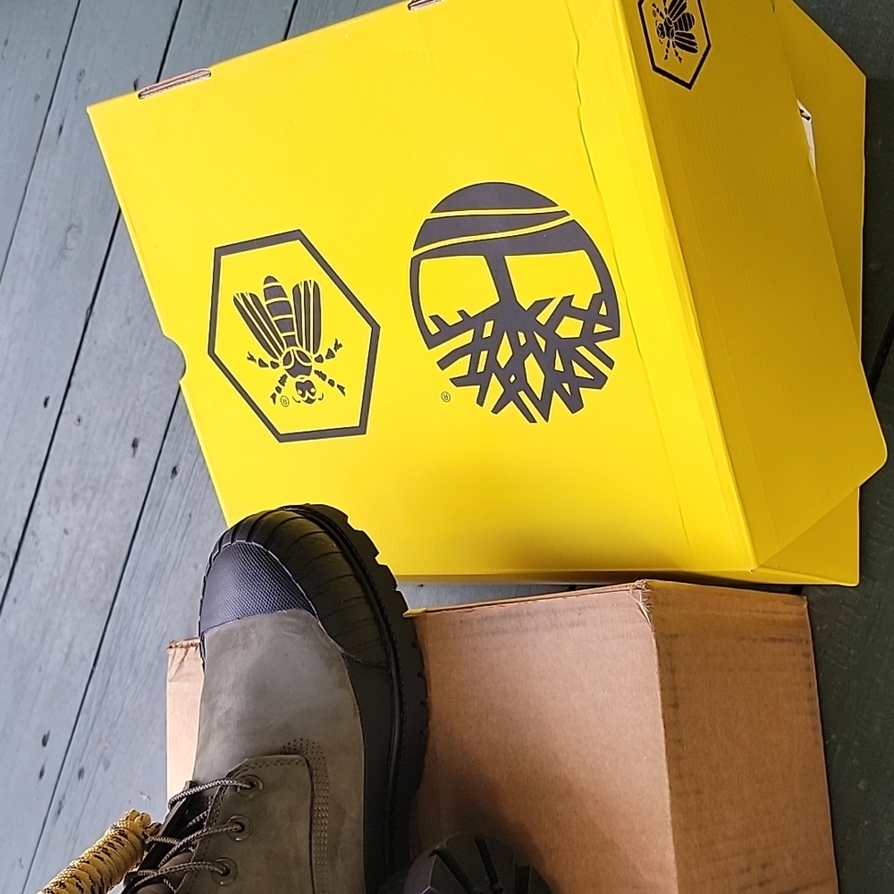 Timberland Bee Line Boots size 11.5 Olive Green and Black - Picture 2 of 7